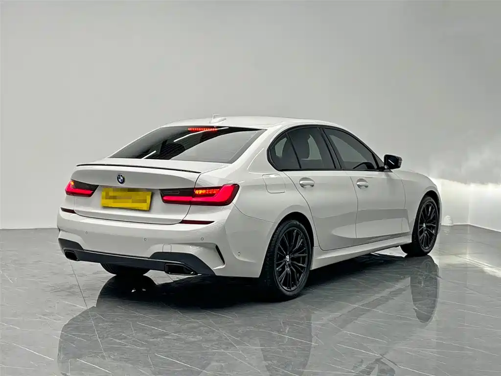 BMW BMW 3 Series 2021 Model Year Facelift 325i M Sport Shadow Night Package 2021 - thumbnail 6