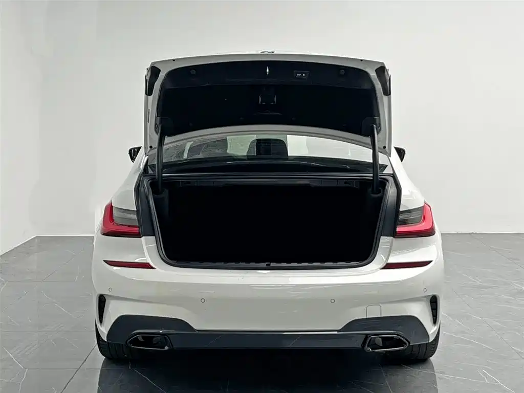 BMW BMW 3 Series 2021 Model Year Facelift 325i M Sport Shadow Night Package 2021 - thumbnail 11