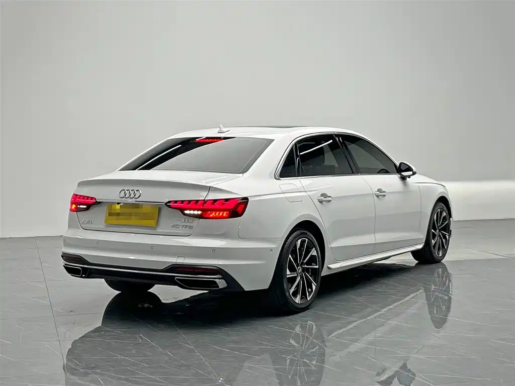 Audi Audi A4L 2022 40 TFSI Luxury Elegant Model 2022 - thumbnail 6