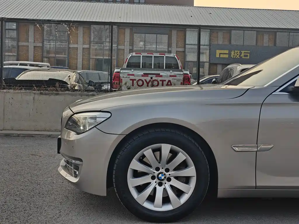 BMW BMW 7 Series 2013 740Li Leading Edition 2013 - thumbnail 5