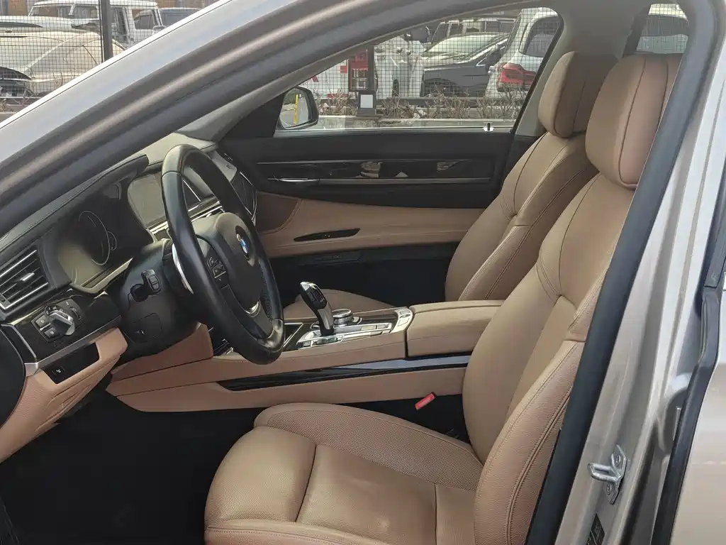 BMW BMW 7 Series 2013 740Li Leading Edition 2013 - thumbnail 11