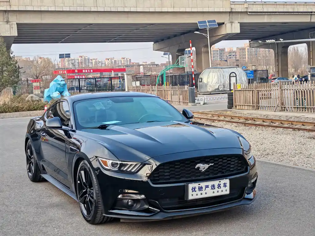 Ford Mustang 2017 2.3T Performance Package 2017 - thumbnail 3
