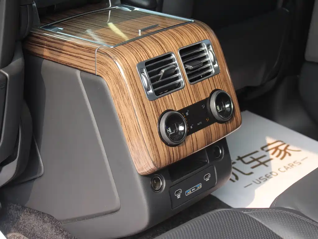 Land Rover Range Rover 2018 3.0 SC V6 Vogue Autobiography Long Wheelbase 2019 - thumbnail 12