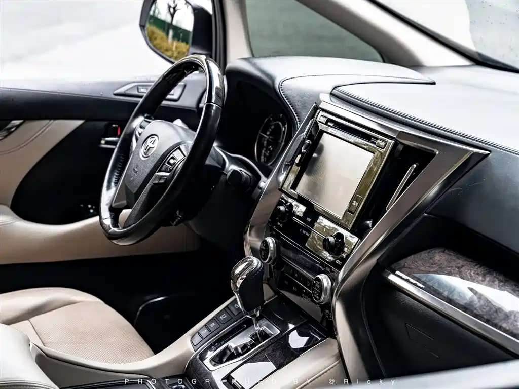 Toyota Toyota Alphard 2019 Model Hybrid 2.5L Executive Version 2020 - thumbnail 7