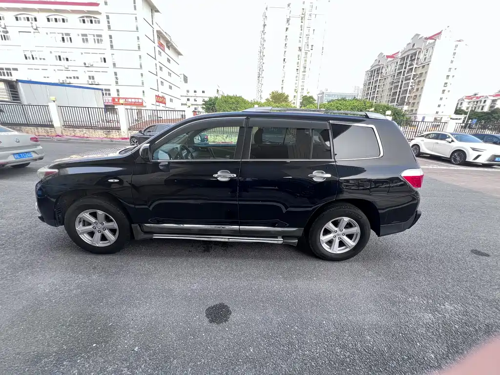 Toyota Toyota Highlander 2012 2.7L 2WD 7-seat Premium Edition 2014 - thumbnail 2