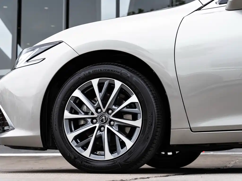 Lexus Lexus ES 300h Premium Edition 2025 Model 2025 - thumbnail 8