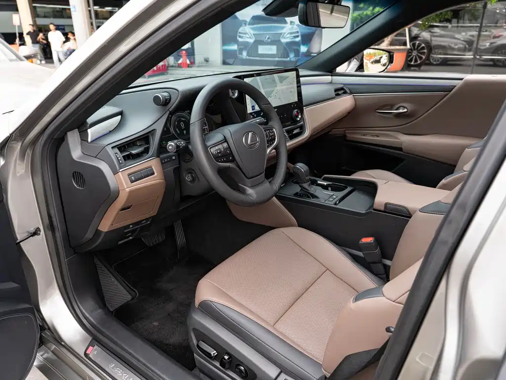 Lexus Lexus ES 300h Premium Edition 2025 Model 2025 - thumbnail 9