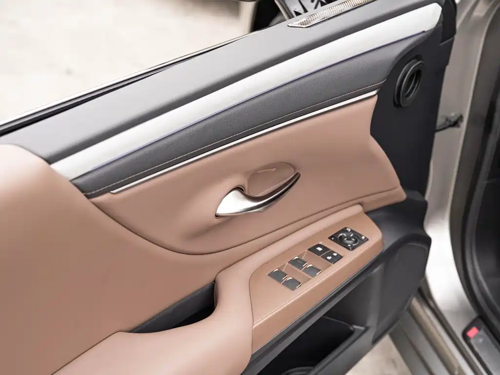 Lexus Lexus ES 300h Premium Edition 2025 Model 2025 - thumbnail 18