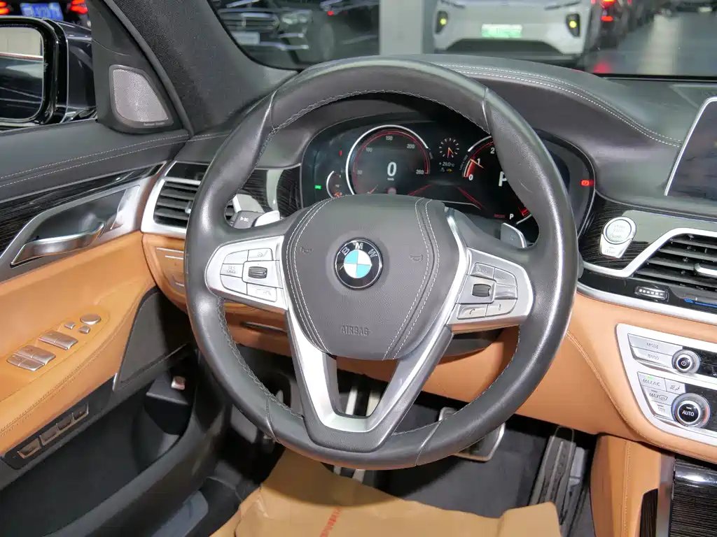 BMW BMW 7 Series 2018 730Li M Sport Package 2018 - thumbnail 13