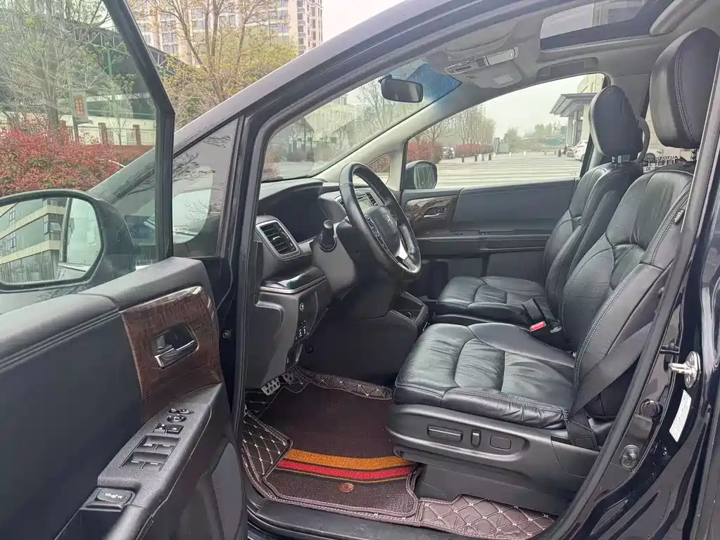 Honda Honda Odyssey 2015 2.4L Smart Enjoy Edition 2015 - thumbnail 4
