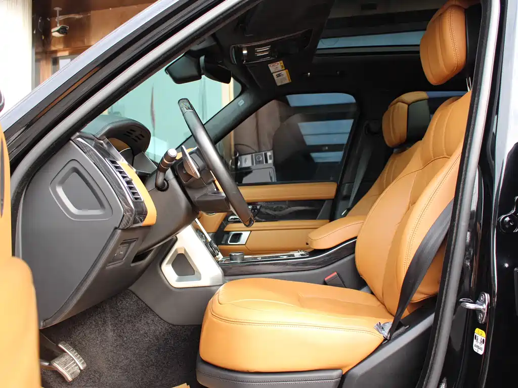 Land Rover Range Rover 2022 3.0 L6 400PS Autobiography Long Wheelbase 2022 - thumbnail 6