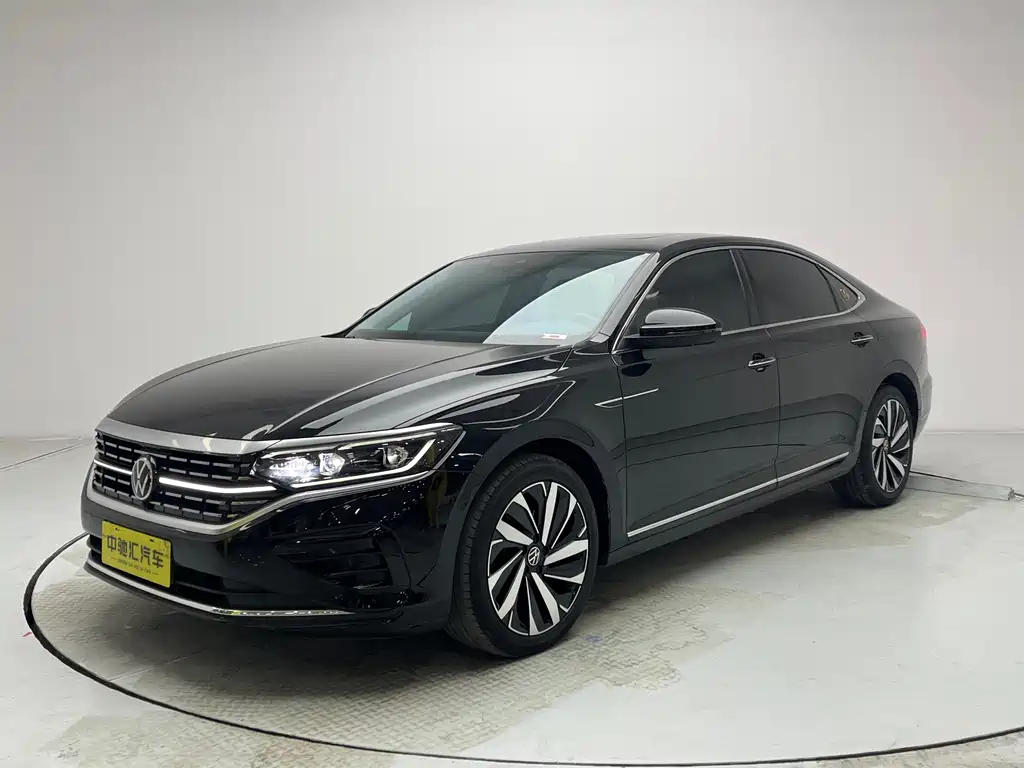 Volkswagen Volkswagen Passat 2024 380TSI Luxury Edition 2023