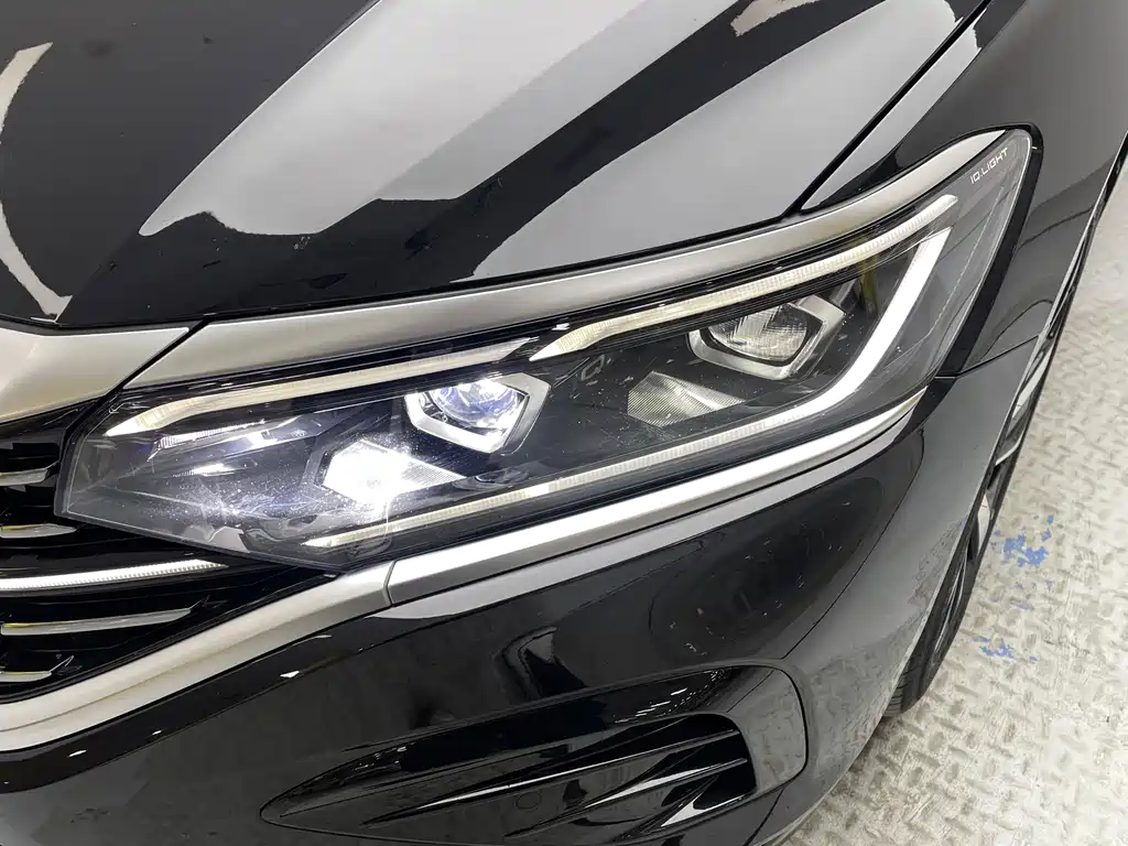 Volkswagen Volkswagen Passat 2024 380TSI Luxury Edition 2023 - thumbnail 5