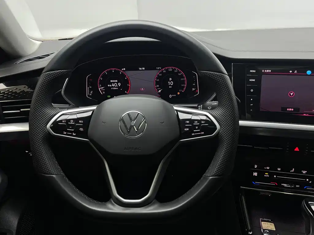Volkswagen Volkswagen Passat 2024 380TSI Luxury Edition 2023 - thumbnail 12