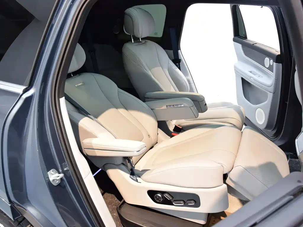 AITO Aito M9 2024 Extended Range Ultra 52kWh 6-Seat Version 2024 - thumbnail 13