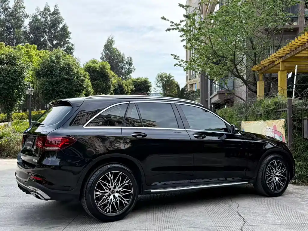 Mercedes-Benz Mercedes-Benz GLC 2020 Facelift GLC 300 L 4MATIC Luxury 2020 - thumbnail 4