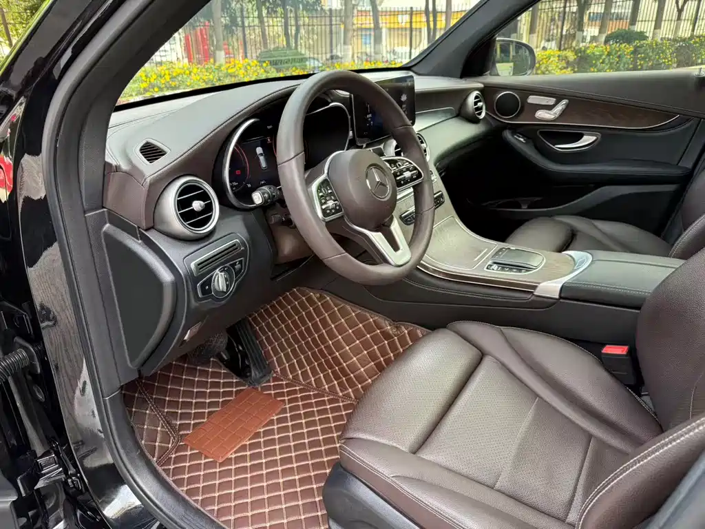 Mercedes-Benz Mercedes-Benz GLC 2020 Facelift GLC 300 L 4MATIC Luxury 2020 - thumbnail 12