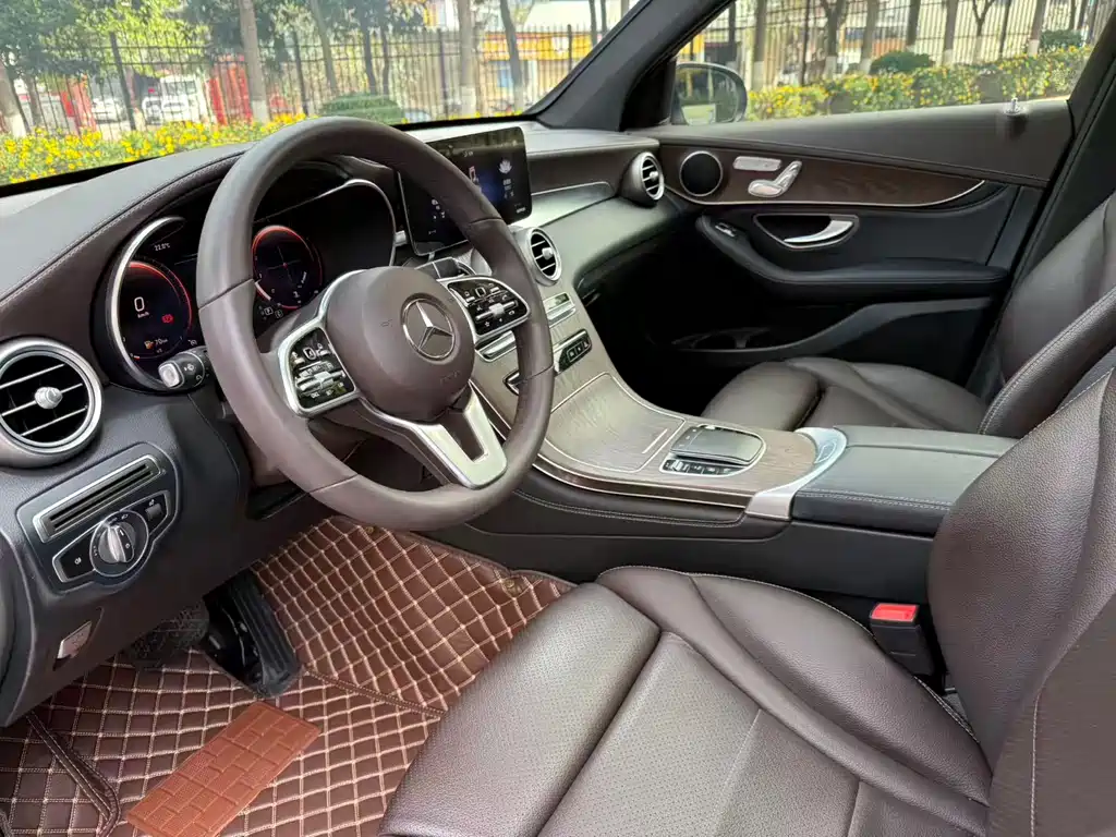 Mercedes-Benz Mercedes-Benz GLC 2020 Facelift GLC 300 L 4MATIC Luxury 2020 - thumbnail 13