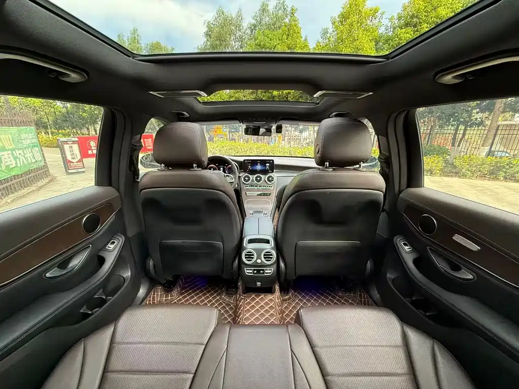 Mercedes-Benz Mercedes-Benz GLC 2020 Facelift GLC 300 L 4MATIC Luxury 2020 - thumbnail 30
