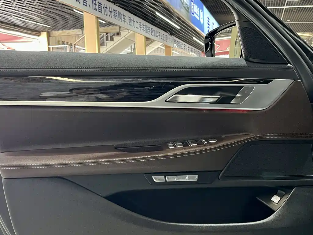 BMW BMW 7 Series 2018 730Li Leading Model M Sport Package 2018 - thumbnail 11