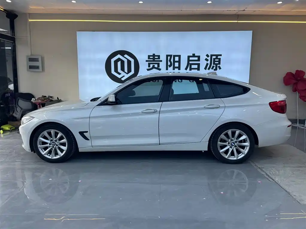 BMW BMW 3 Series GT 2018 320i Fashion Edition 2018 - thumbnail 3