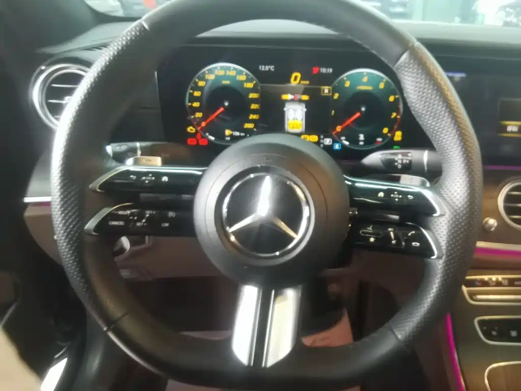 Mercedes-Benz Mercedes-Benz E-Class 2023 Facelift E 300 L Sport Fashion Edition 2024 - thumbnail 17