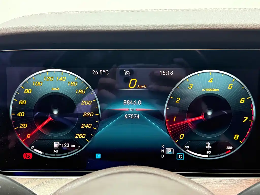 Mercedes-Benz Mercedes-Benz E-Class 2022 E 300 L Luxury Model 2022 - thumbnail 13