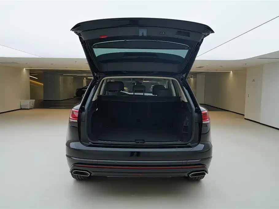 Volkswagen Volkswagen Touareg 2022 2.0 TSI R-Line 2023 - thumbnail 6