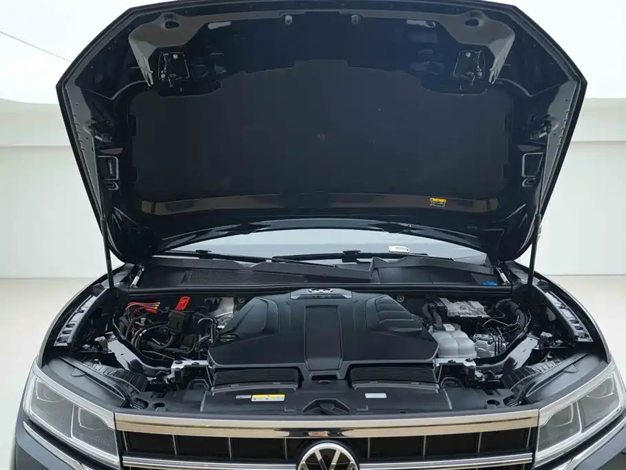 Volkswagen Volkswagen Touareg 2022 2.0 TSI R-Line 2023 - thumbnail 7