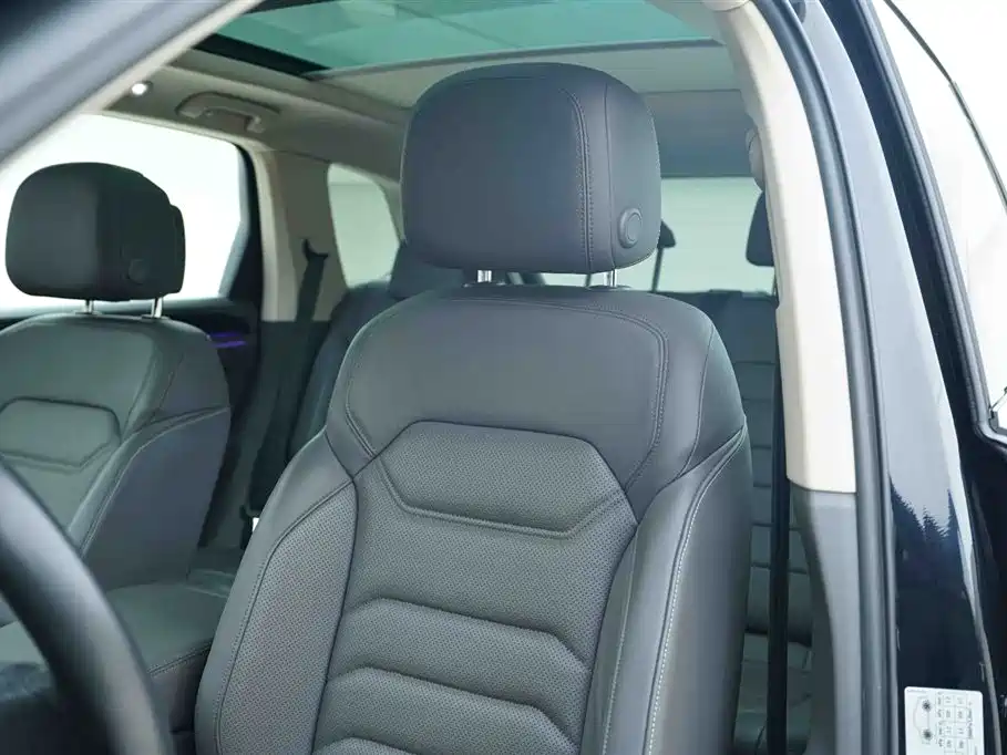 Volkswagen Volkswagen Touareg 2022 2.0 TSI R-Line 2023 - thumbnail 13
