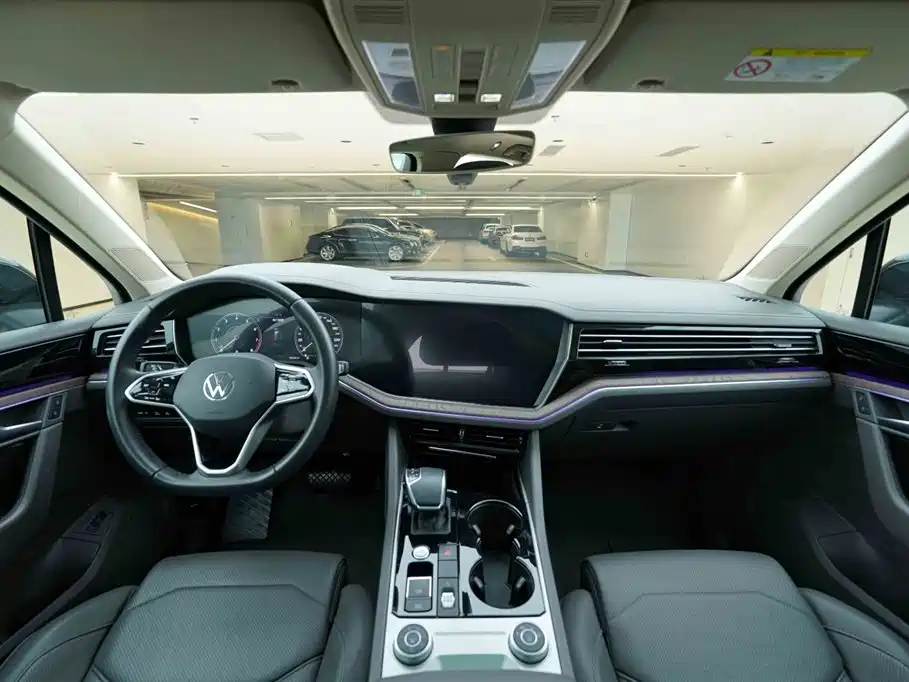 Volkswagen Volkswagen Touareg 2022 2.0 TSI R-Line 2023 - thumbnail 19