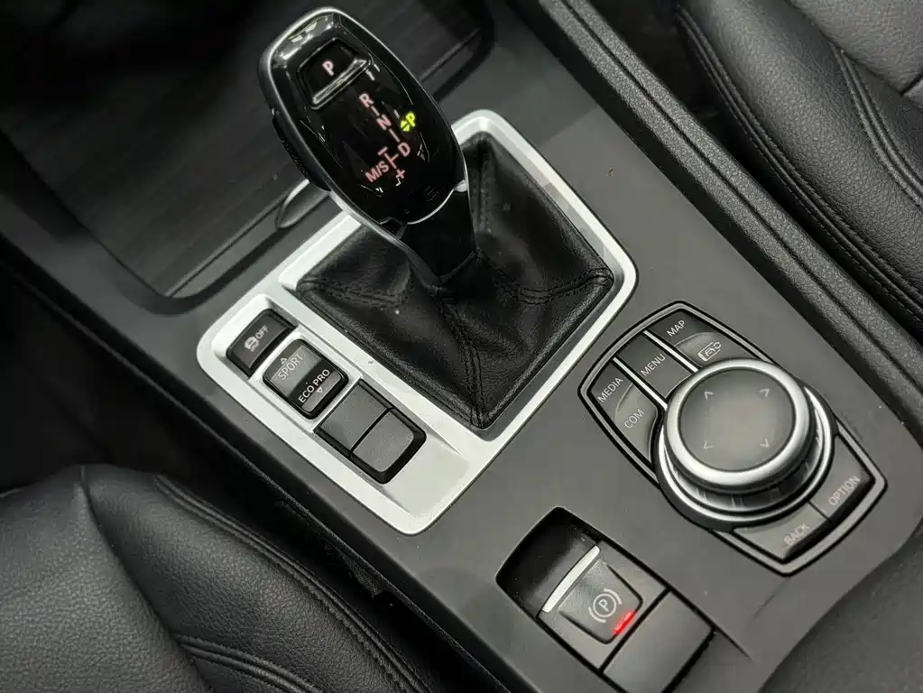 BMW BMW 1 Series 2022 120i M Sport 2022 - thumbnail 10