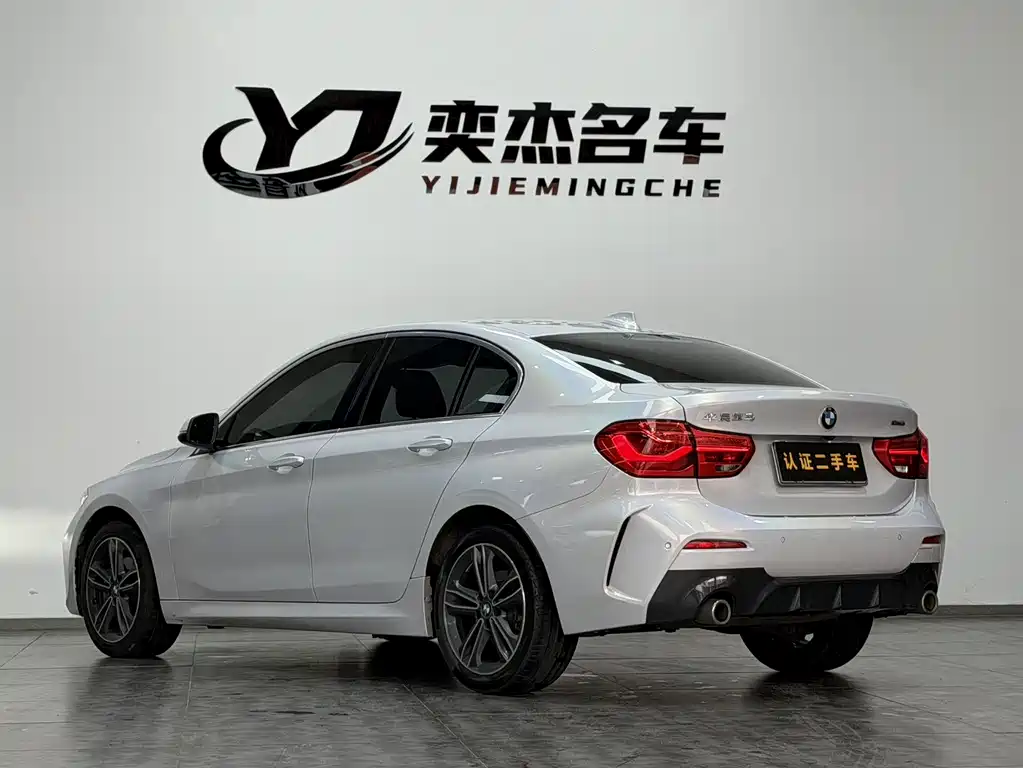 BMW BMW 1 Series 2022 120i M Sport 2022 - thumbnail 12