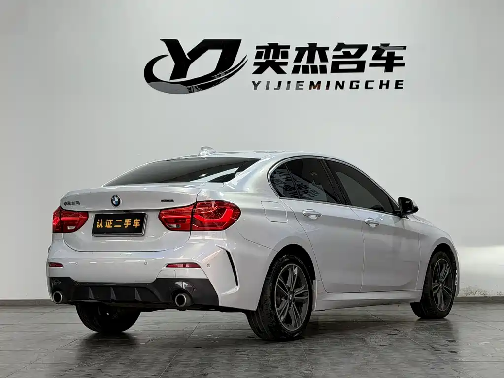 BMW BMW 1 Series 2022 120i M Sport 2022 - thumbnail 13