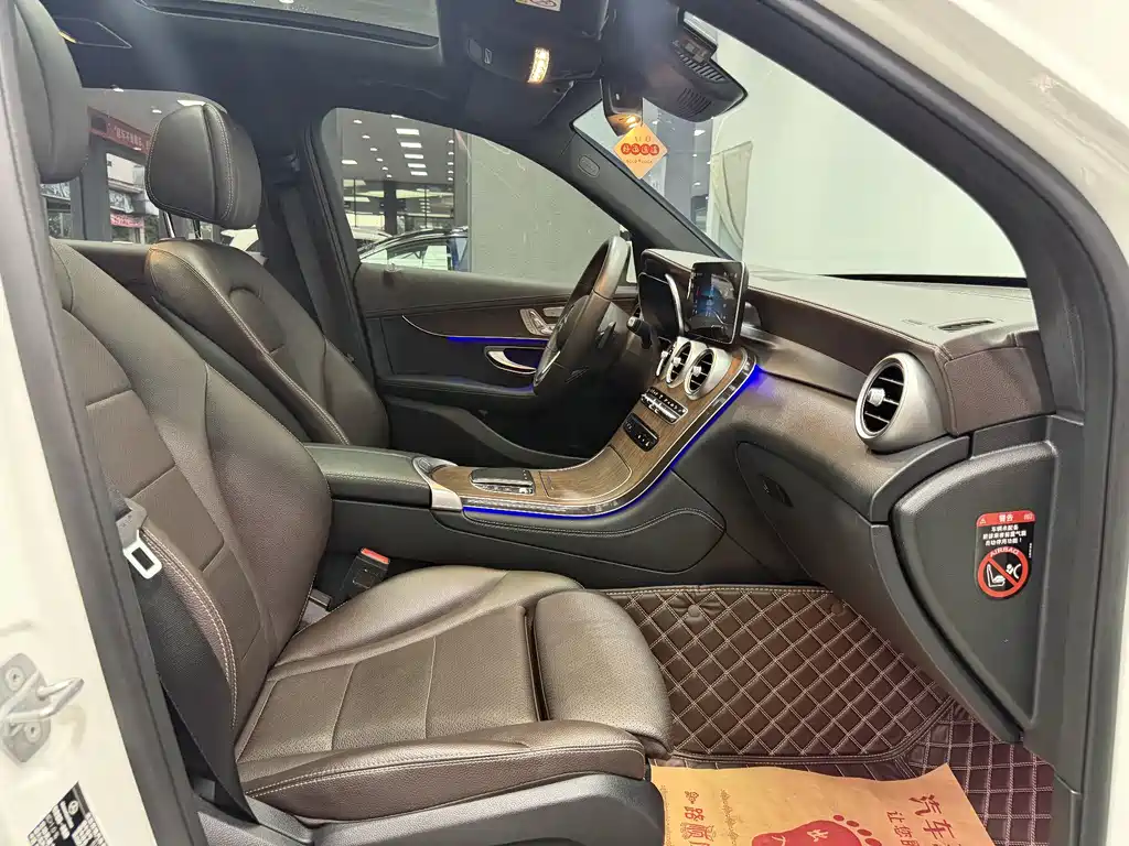 Mercedes-Benz Mercedes-Benz GLC 2021 GLC 300 L 4MATIC Dynamic Model 2020 - thumbnail 10