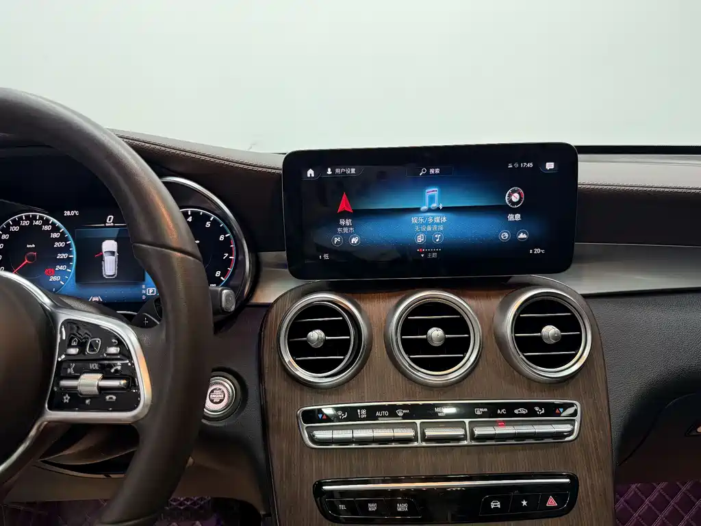 Mercedes-Benz Mercedes-Benz GLC 2021 GLC 300 L 4MATIC Dynamic Model 2020 - thumbnail 15