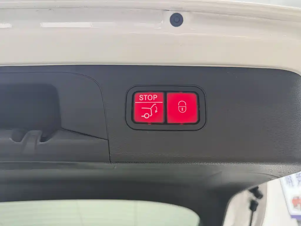 Mercedes-Benz Mercedes-Benz GLC 2021 GLC 300 L 4MATIC Dynamic Model 2020 - thumbnail 18