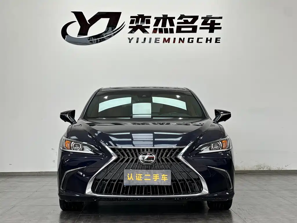 Lexus Lexus ES 2021 200 Excellent Edition 2022 - thumbnail 2