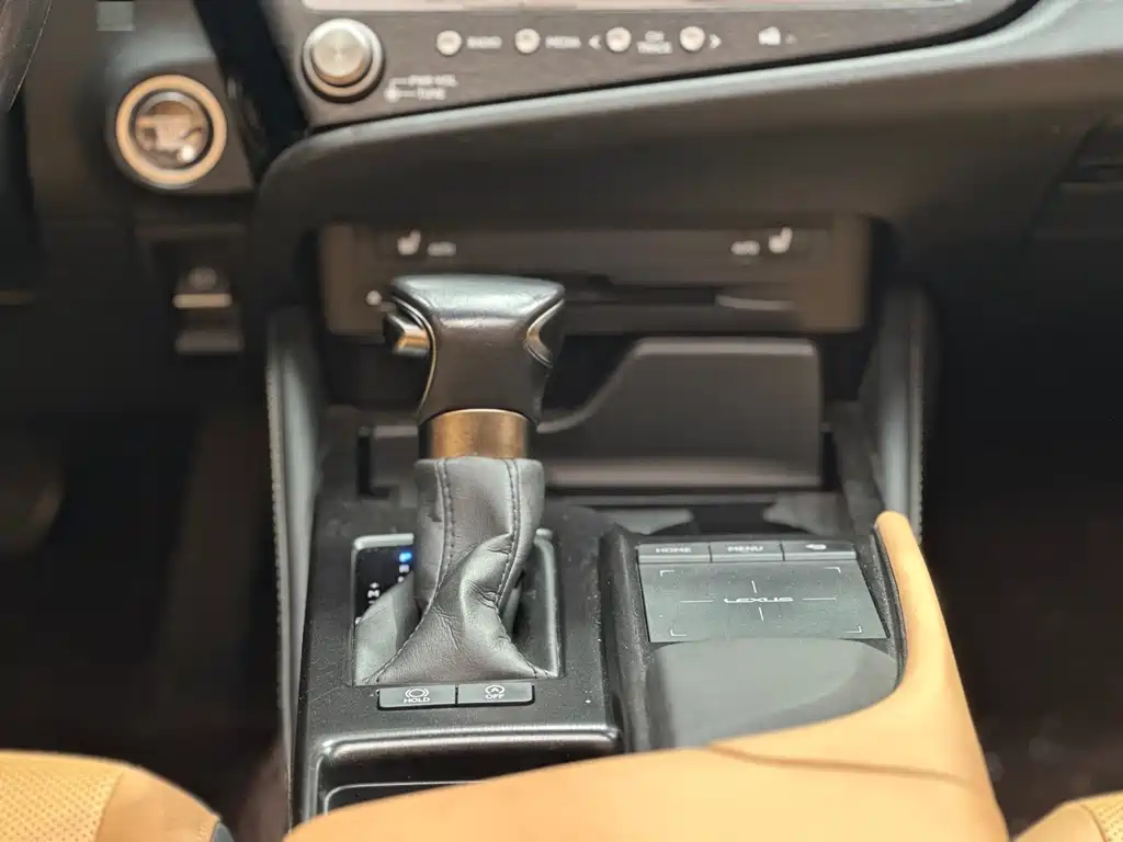 Lexus Lexus ES 2021 200 Excellent Edition 2022 - thumbnail 12