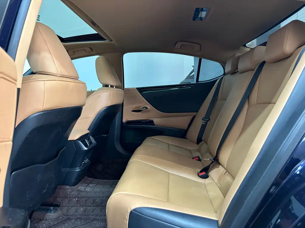 Lexus Lexus ES 2021 200 Excellent Edition 2022 - thumbnail 21