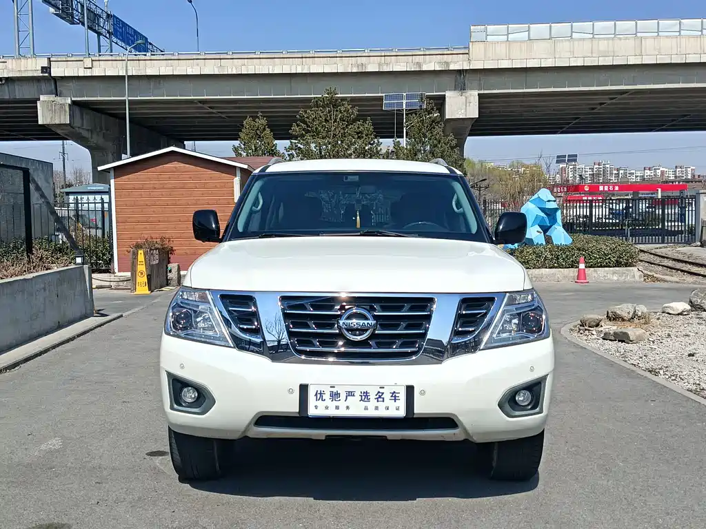 Nissan Nissan Patrol 2018 4.0L Leather Edition 2018 - thumbnail 2