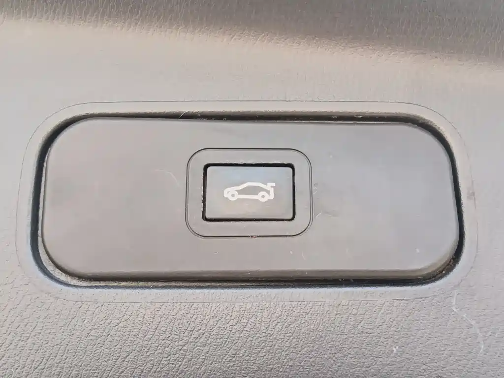 Nissan Nissan Patrol 2018 4.0L Leather Edition 2018 - thumbnail 12