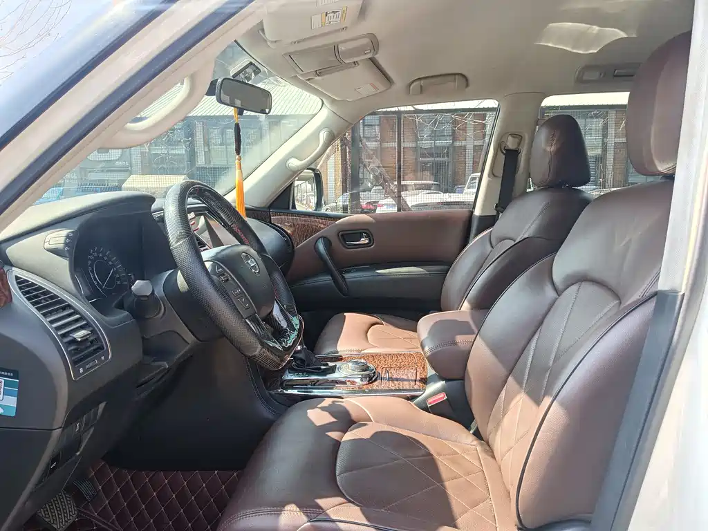 Nissan Nissan Patrol 2018 4.0L Leather Edition 2018 - thumbnail 14