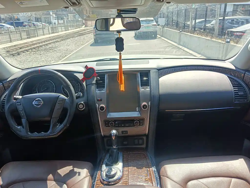 Nissan Nissan Patrol 2018 4.0L Leather Edition 2018 - thumbnail 21