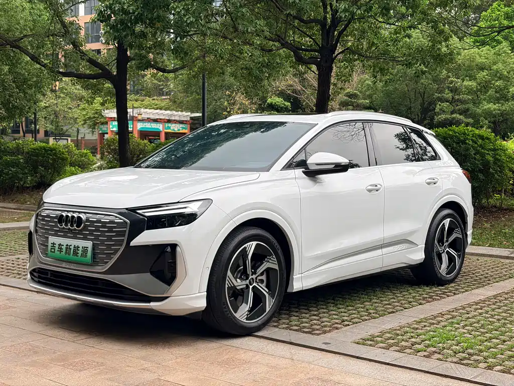 Audi Audi Q4 e-tron 2023 40 e-tron Premium Edition 2023