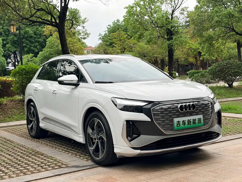 Audi Audi Q4 e-tron 2023 40 e-tron Premium Edition 2023 - thumbnail 3