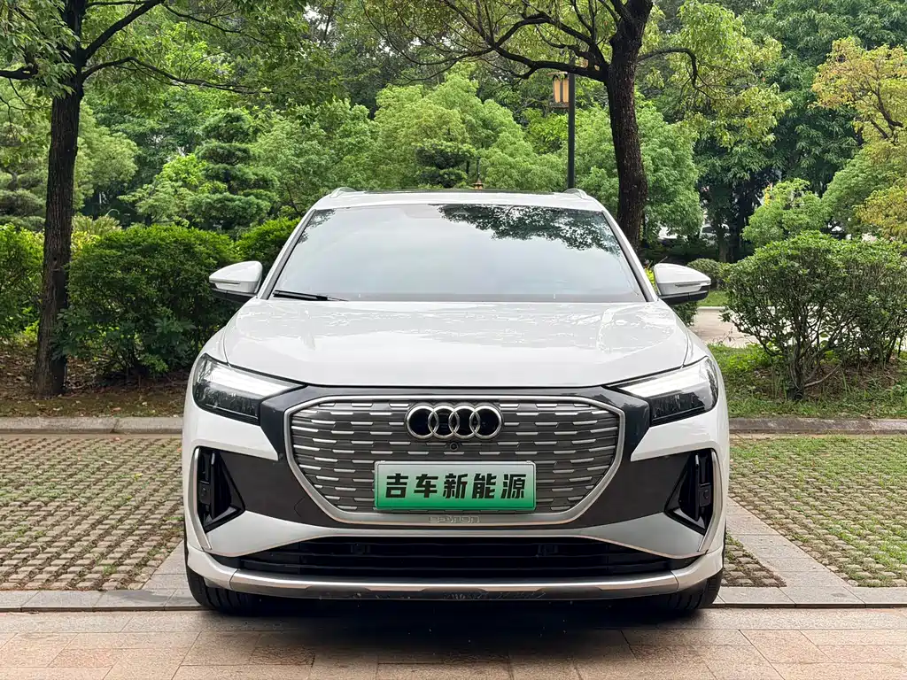Audi Audi Q4 e-tron 2023 40 e-tron Premium Edition 2023 - thumbnail 4