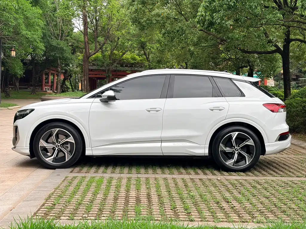 Audi Audi Q4 e-tron 2023 40 e-tron Premium Edition 2023 - thumbnail 6