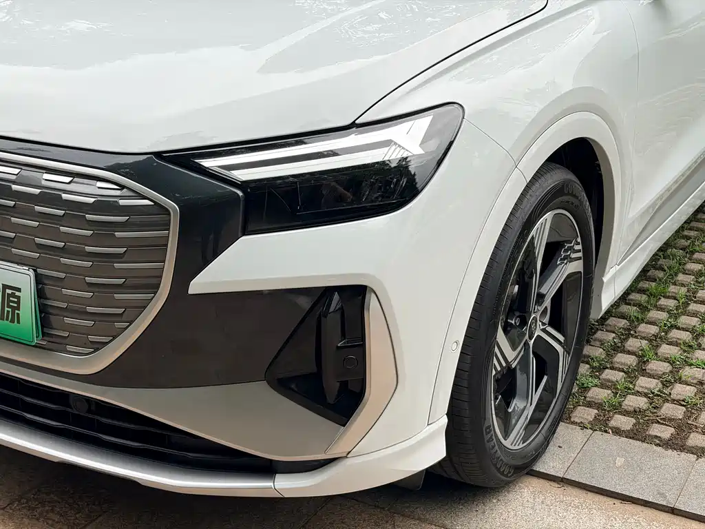 Audi Audi Q4 e-tron 2023 40 e-tron Premium Edition 2023 - thumbnail 8