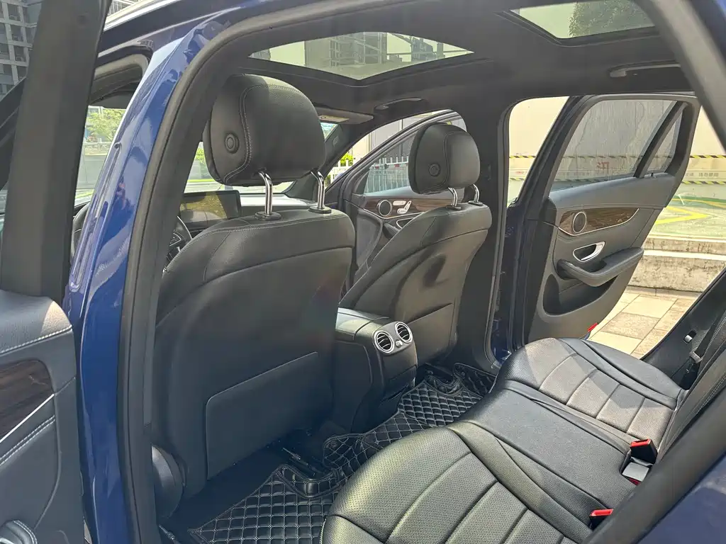Mercedes-Benz Mercedes-Benz GLC 2016 GLC 260 4MATIC Luxury Model 2016 - thumbnail 8